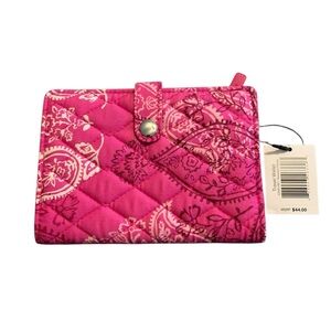 NWT VERA BRADLEY RETIRED Pink & White Stamped Paisley Travel Wallet